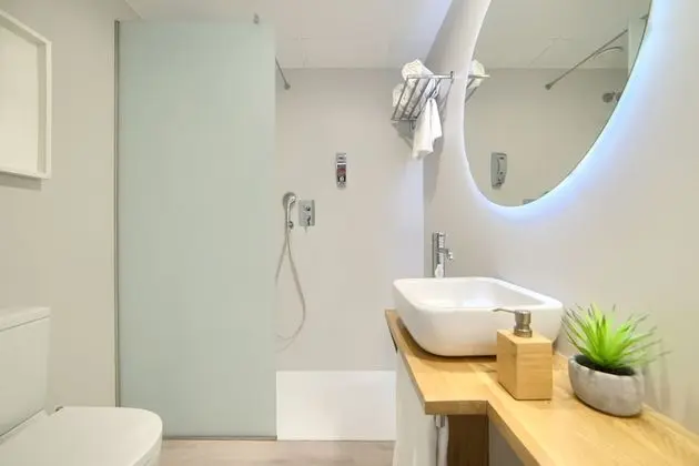 Deluxe Büyük Yataklı Tek Kişilik Oda