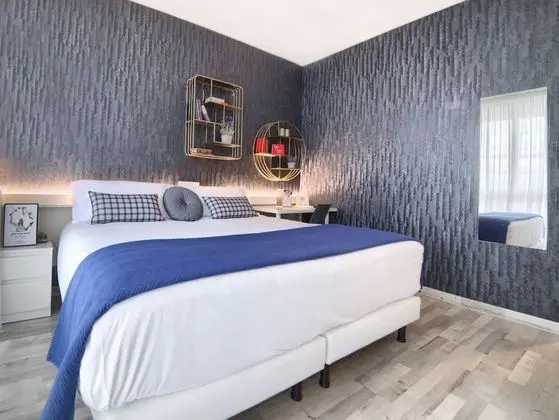 Standard Büyük Yataklı Tek Kişilik Oda