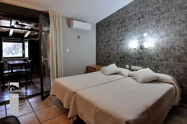 Tek Büyük veya İki Ayrı Yataklı Oda