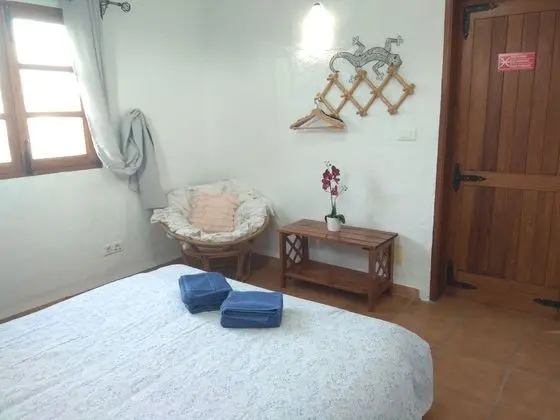 Tek Büyük Yataklı Oda, Ortak Banyo