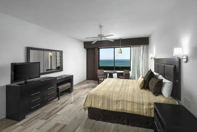 Ocean View Elite Golf Experience
