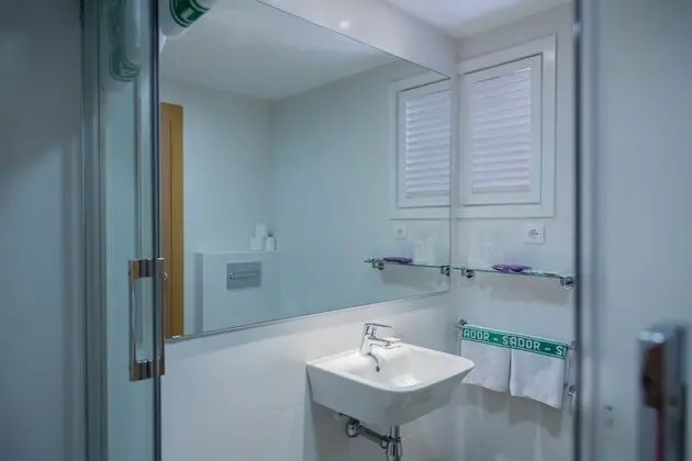 Tek Büyük veya İki Ayrı Yataklı Oda, Balkon