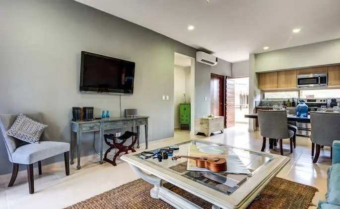 Çatı Katı Süiti (Penthouse), 1 En Büyük (King) Boy Yatak, Mutfak, Havuz Manzaralı