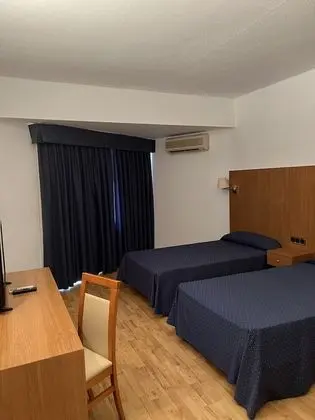 Basic Tek Büyük Yataklı Oda