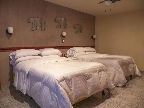 Traditional Tek Büyük Yataklı Oda
