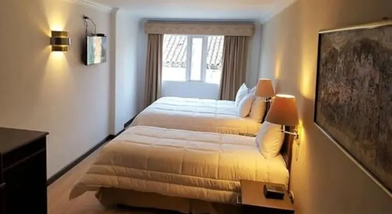 Tek Büyük veya İki Ayrı Yataklı Oda