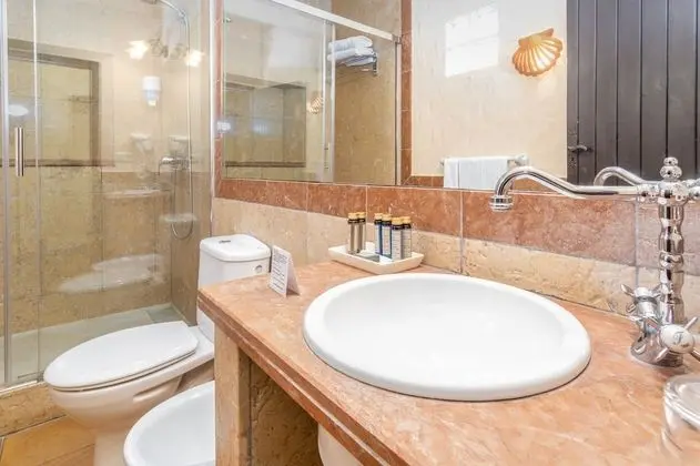 Superior Tek Büyük Yataklı Oda