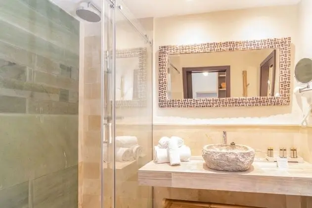 Superior Tek Büyük Yataklı Oda