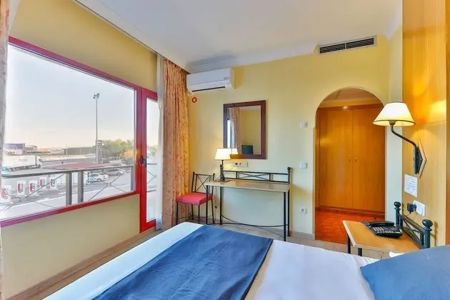 Tek Büyük Yataklı Oda