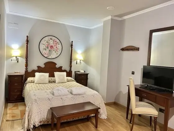 Standard Tek Büyük Yataklı Oda