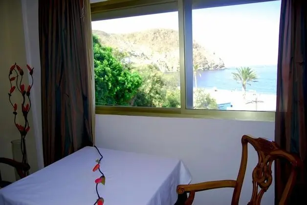 Üç Kişilik Oda (Orientada al Mar)