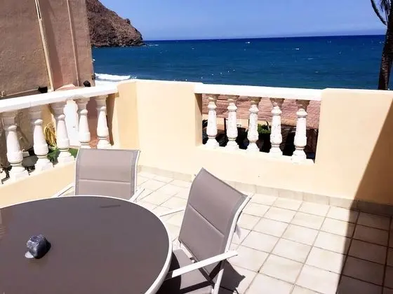 Üç Kişilik Oda (Orientada al Mar)