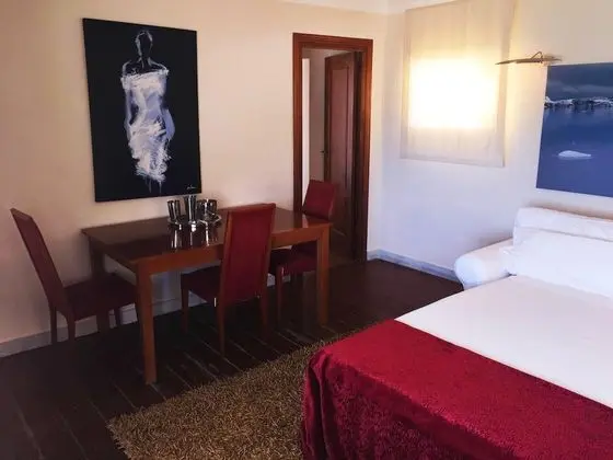 Üç Kişilik Oda (Orientada al Mar)