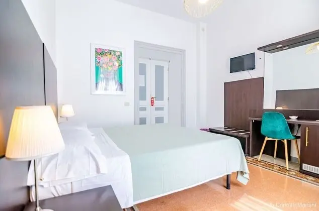 Classic Tek Büyük Yataklı Oda