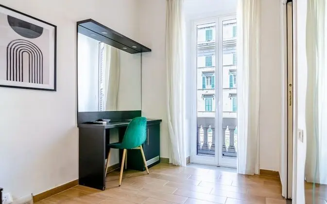 Classic Tek Büyük Yataklı Oda