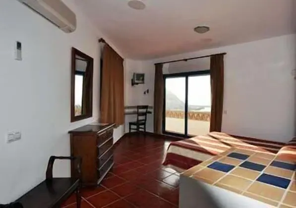 Tek Büyük Yataklı Oda, Teras, Deniz Manzaralı