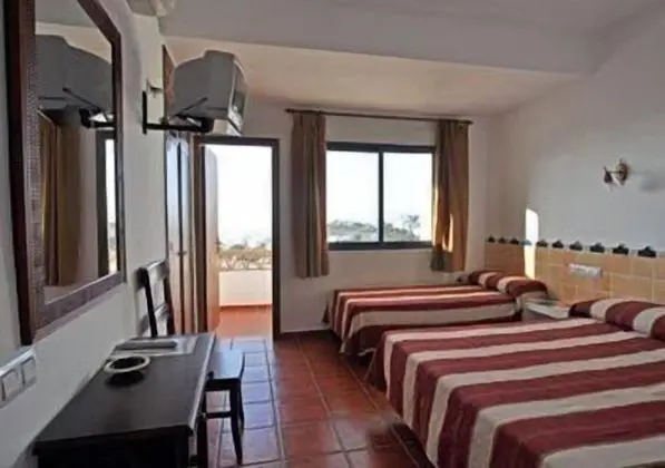 Tek Büyük Yataklı Oda, Teras, Deniz Manzaralı