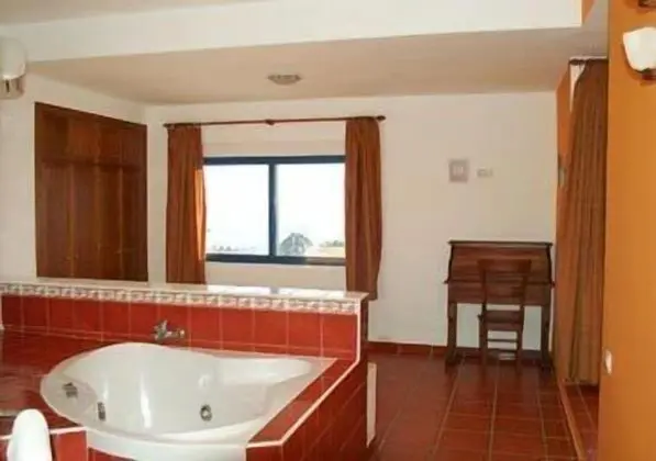 Tek Büyük Yataklı Oda, Teras, Deniz Manzaralı