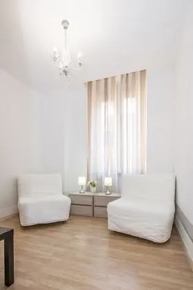 Üç Kişilik Oda