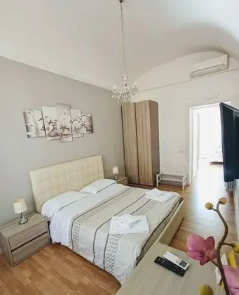 Üç Kişilik Oda