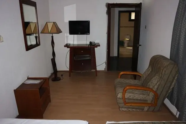 Apart Daire, 2 Yatak Odası, Küçük Mutfak