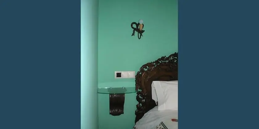 Tek Büyük Yataklı Oda