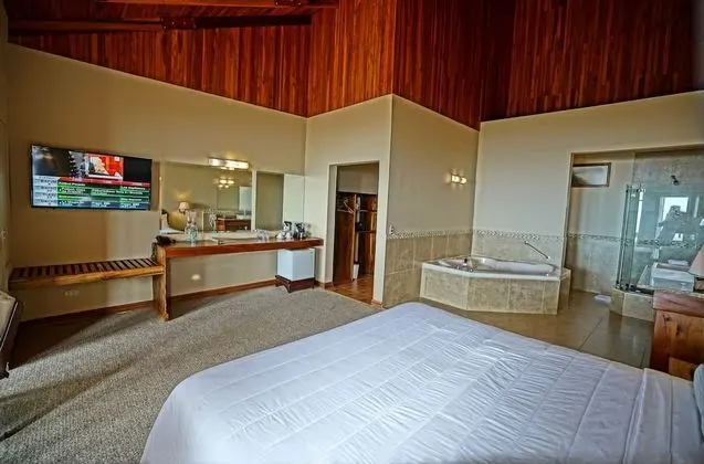 Honeymoon Süit, 1 En Büyük (King) Boy Yatak