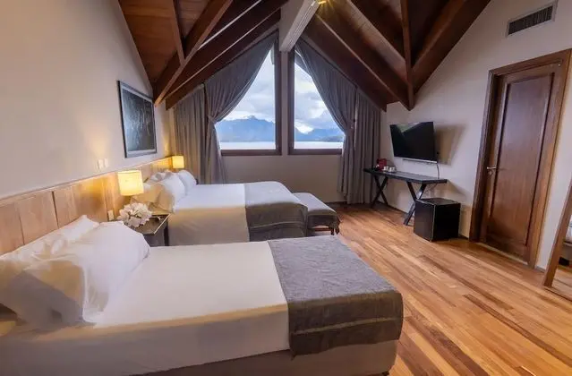 Deluxe Tek Büyük Yataklı Oda, Göl Manzaralı