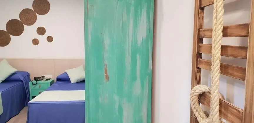 Economy Üç Kişilik Oda