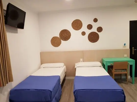 Economy Üç Kişilik Oda