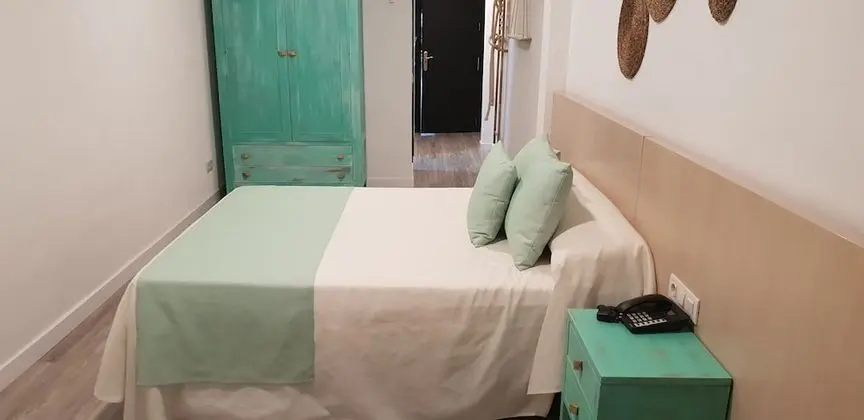 Tek Büyük Yataklı Oda