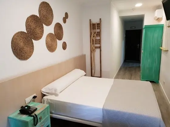 Tek Büyük Yataklı Oda