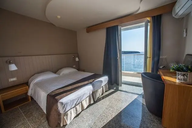 Tek Büyük Yataklı Oda, Deniz Manzaralı