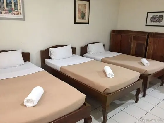 Üç Kişilik Oda, 3 Tek Kişilik Yatak