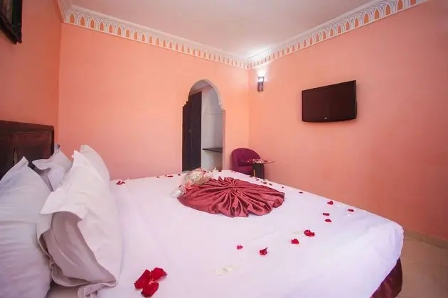 Tek Büyük Yataklı Oda, Özel Banyo, Köşe