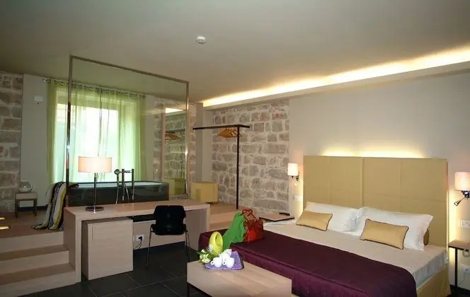 Junior Stüdyo Süit