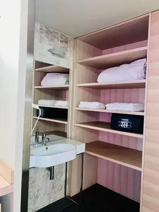 Standard Tek Büyük veya İki Ayrı Yataklı Oda
