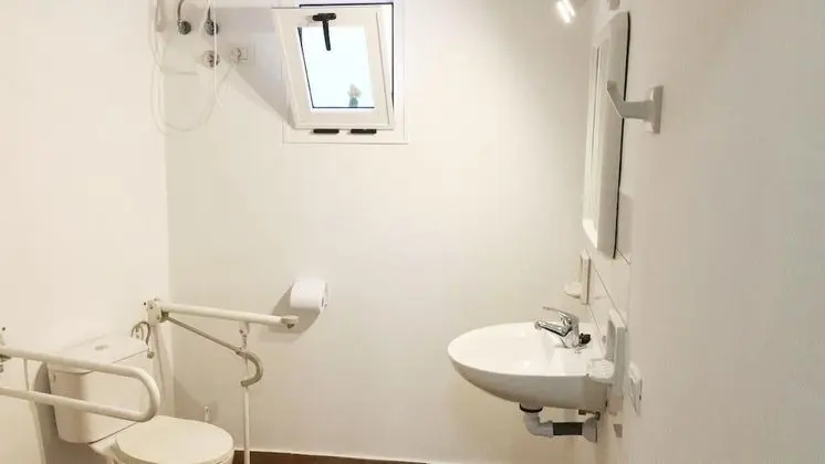 Tek Büyük Yataklı Oda, Ortak Banyo (Pico la grieta)