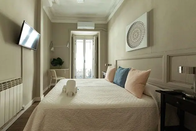 Tek Büyük Yataklı Oda, Balkon (H1)