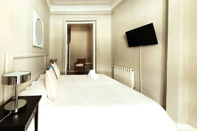 Tek Büyük Yataklı Oda, Balkon (H1)