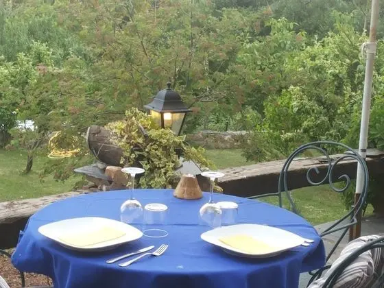 Standard Tek Büyük veya İki Ayrı Yataklı Oda, 1 Çift Kişilik veya 2 Tek Kişilik Yatak, Özel Banyo