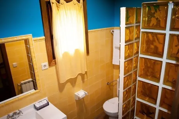 Standard Tek Büyük veya İki Ayrı Yataklı Oda, 1 Çift Kişilik veya 2 Tek Kişilik Yatak, Özel Banyo