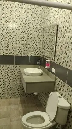 Tek Büyük Yataklı Oda, 2 Çift Kişilik Yatak