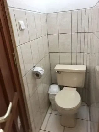 Habitación matrimonial con baño privado