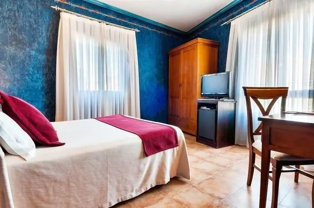 Tek Büyük veya İki Ayrı Yataklı Oda