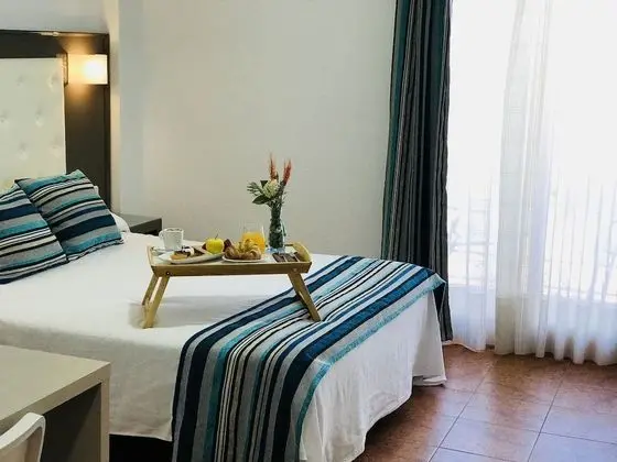 Deluxe Tek Büyük Yataklı Oda, Balkon