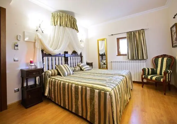 Tek Büyük Yataklı Oda