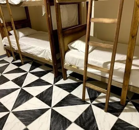 Ortak Ranzalı Oda, Sadece erkekler için (12 Persons)