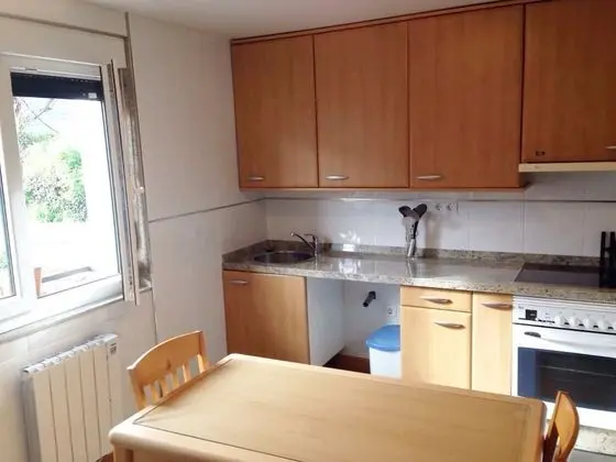 Economy Apart Daire, Dağ Manzaralı