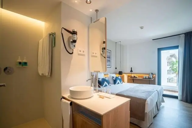 Standard Tek Büyük Yataklı Oda, Balkon